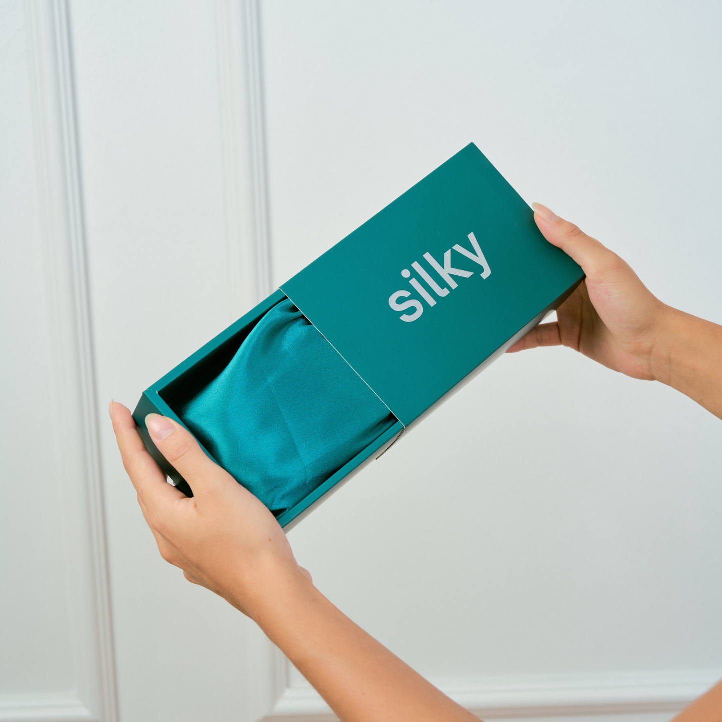 100% Mulberry Silk Bonnet™